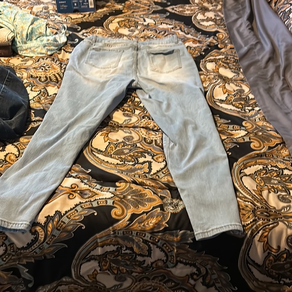 I’m selling blue jeans size 14 - Picture 2 of 2